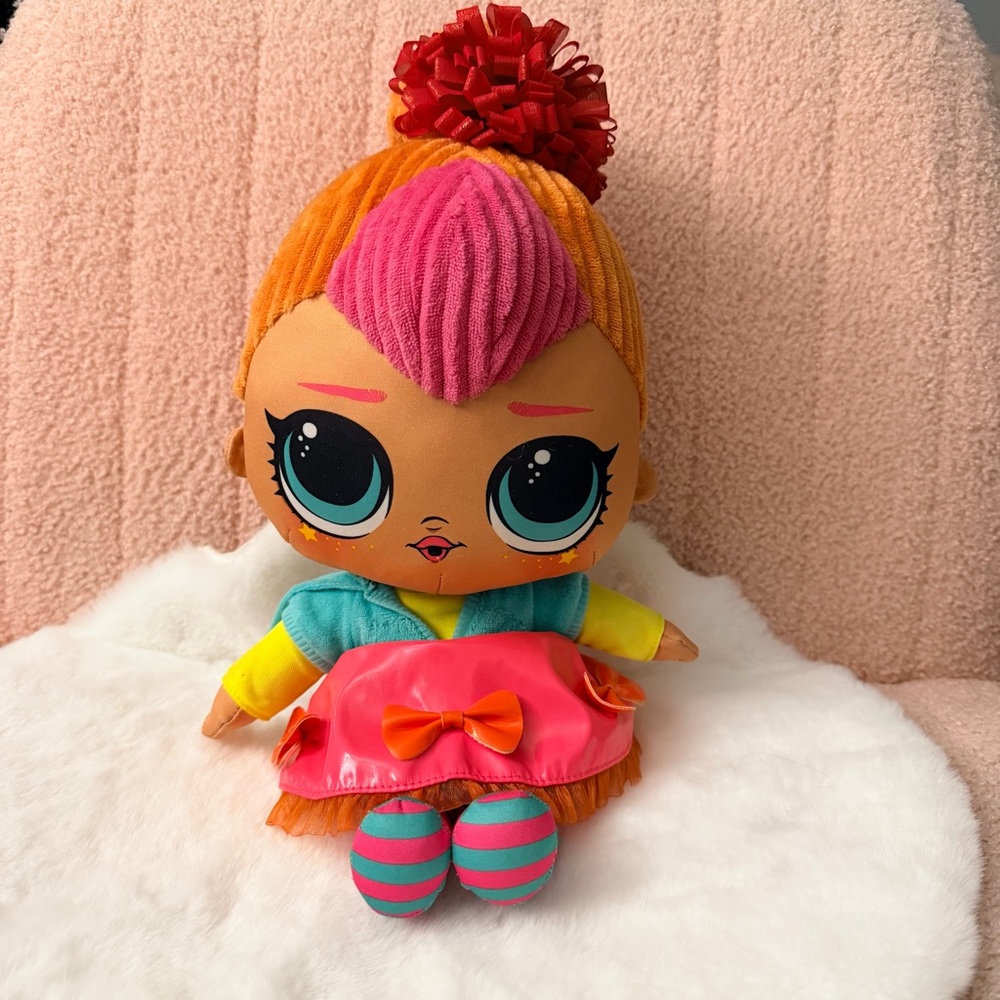 L.O.L. Surprise! Neon QT Plush Doll
